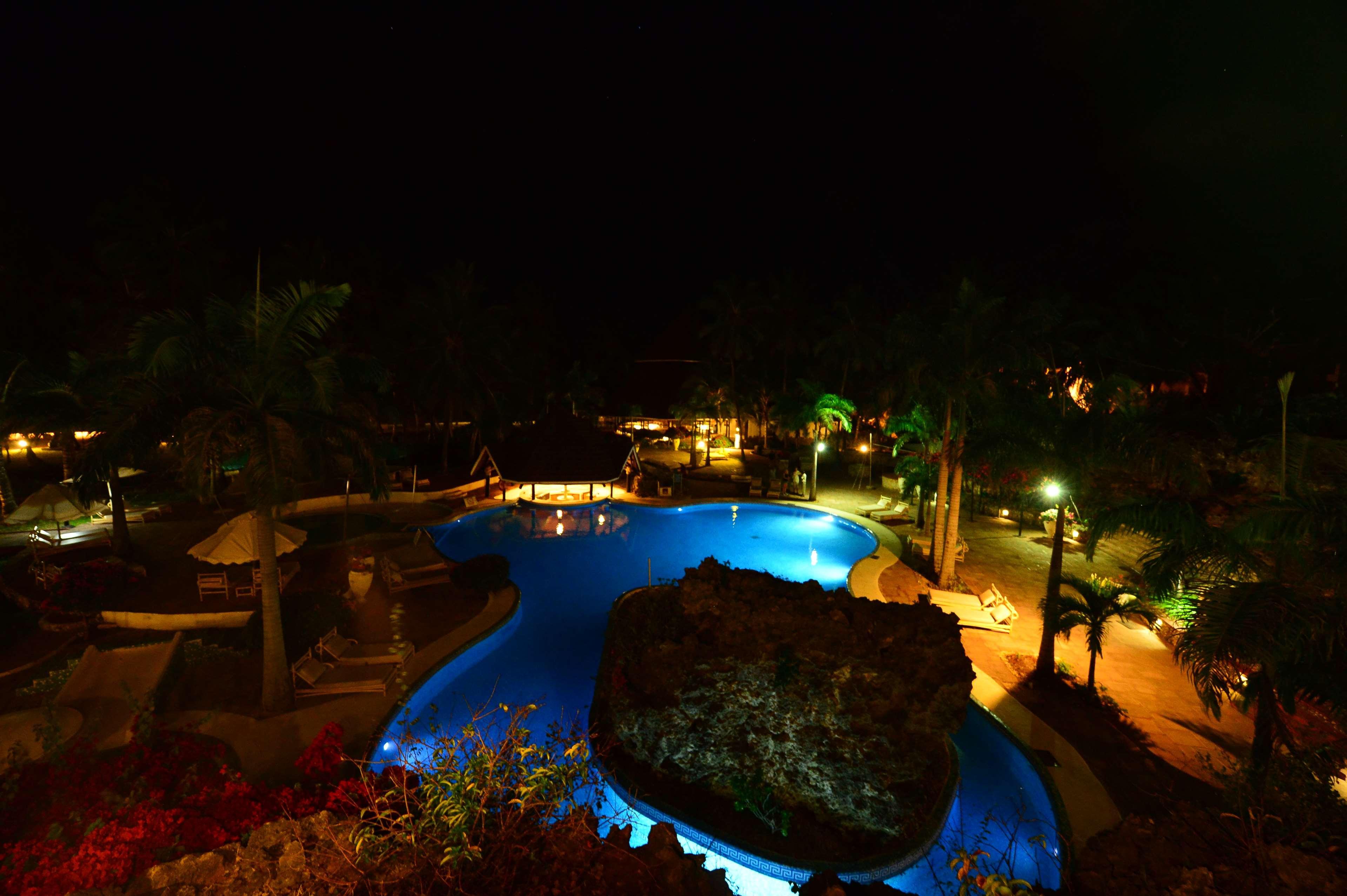 Diani Reef Beach Resort & Spa Diani Beach Eksteriør bilde